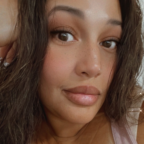 Meet your Posher, Erica - Picture 9 of 16